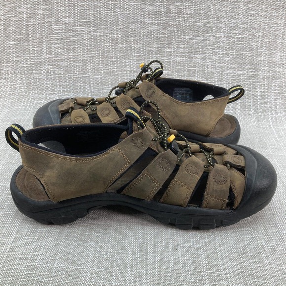 Sandals_&_Flip_Flops